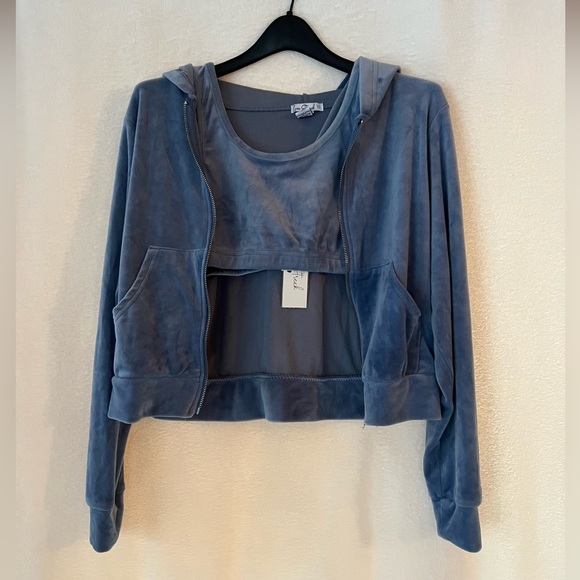 3 Piece Matching Set - Picture 2 of 9